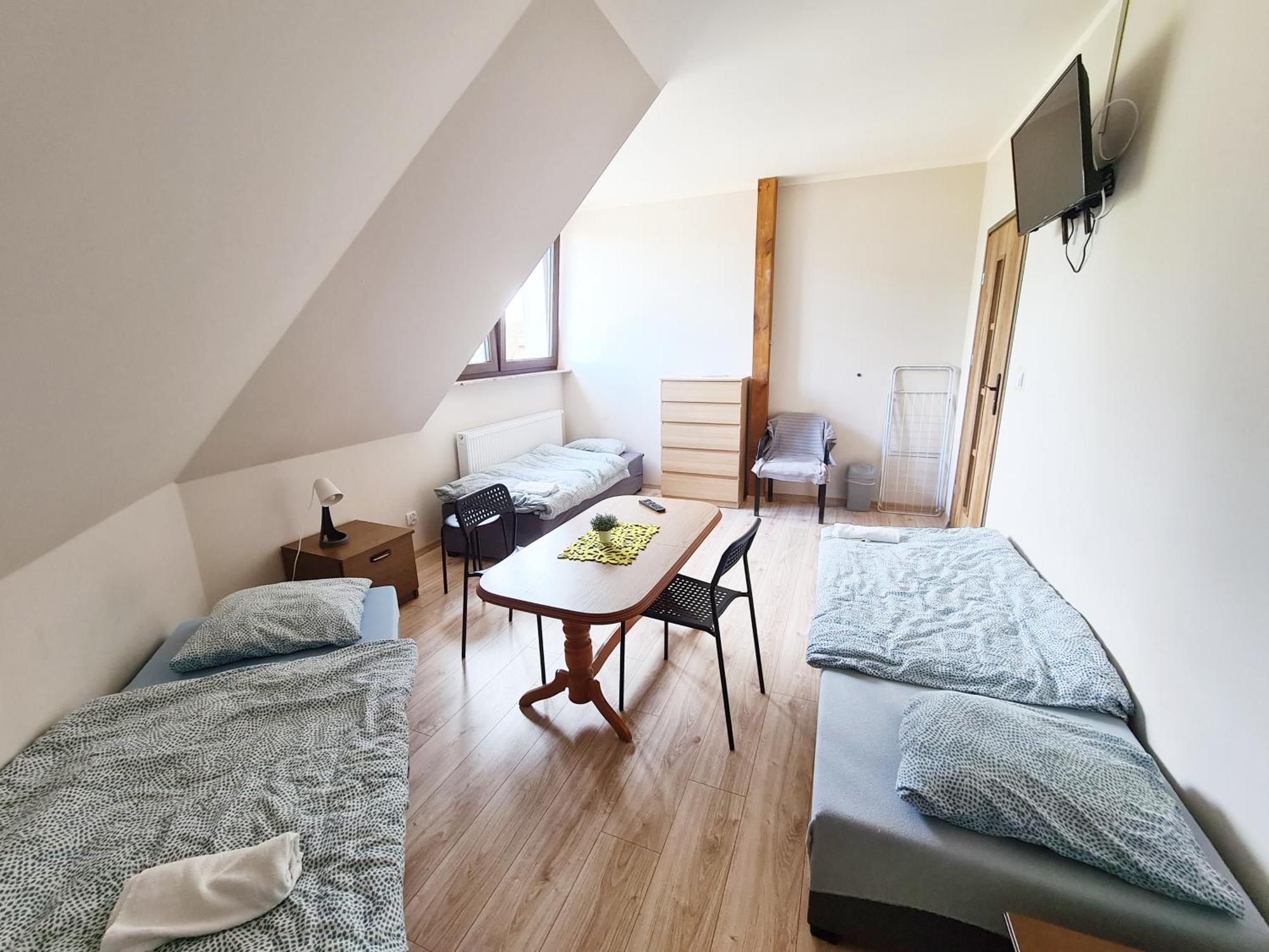 W20 Hostel Goledzinow Buitenkant foto